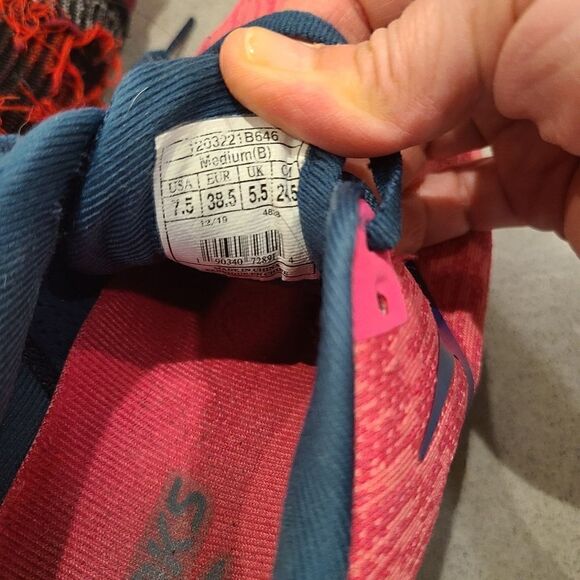 Brooks Launch Running Shoes - Picture 7 of 7